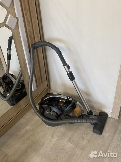 Пылесос LG Kompressor VC73180nnto