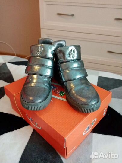 Осенние ботинки Tiflani