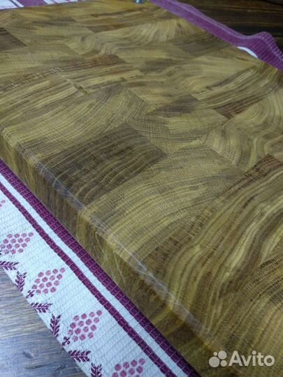 Дубовая разделочная доска