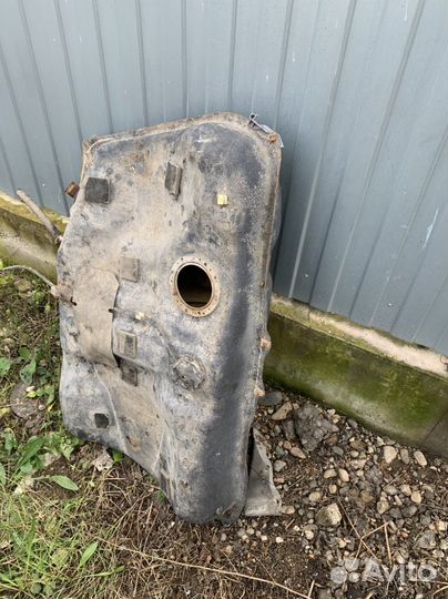 Топливный бак Toyota Camry 40