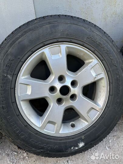 Nitto Dura Grappler 215/70 R16