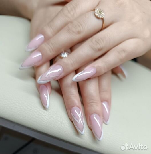 Маникюр и педикюр