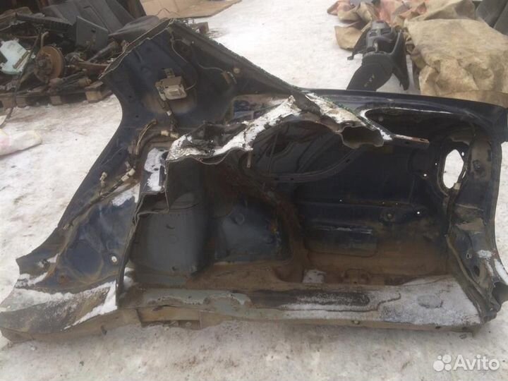 Крыло заднее R toyota corolla AE110