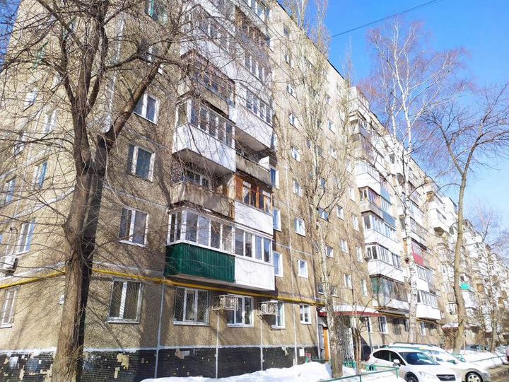 2-к. квартира, 52 м², 6/9 эт.