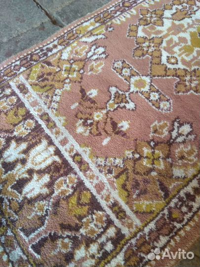 Коврик, подушки, пледы, одеяло