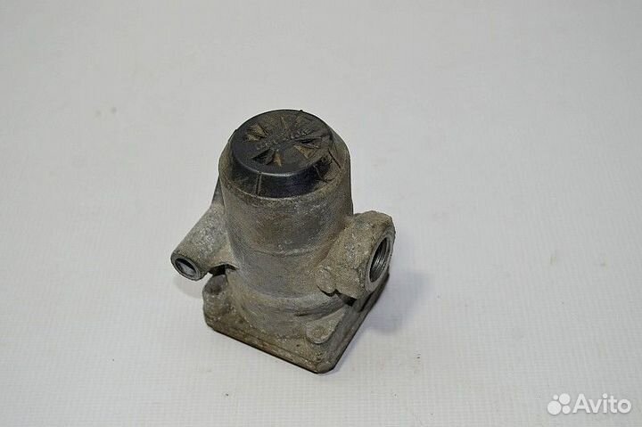 Регулятор давления воздуха volvo FH (01.05)