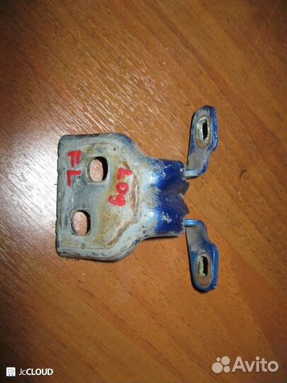 Петля дверная на renault logan LS0G/LS12, LS0H, LS