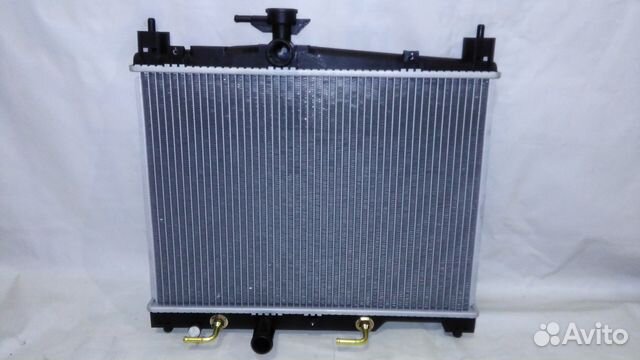 Радиатор toyota yaris/vitz/echo/platz 1640023080