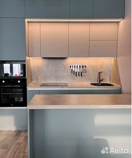 Современная стильная кухня