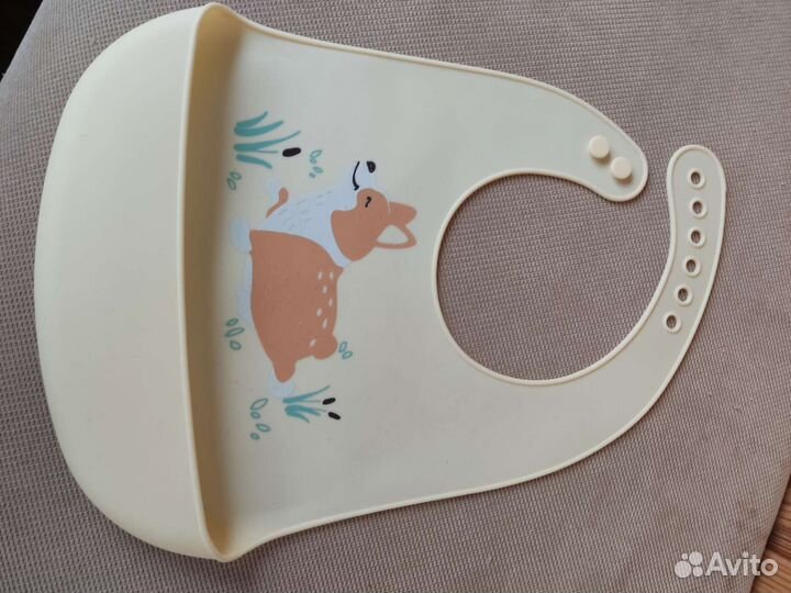 Слюнявчик силиконовый