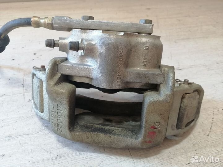 Суппорт правый Chevrolet Niva Шевроле Нива