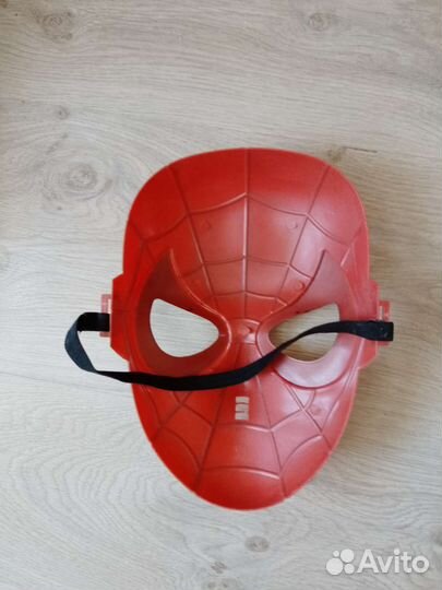 Маска человека паука