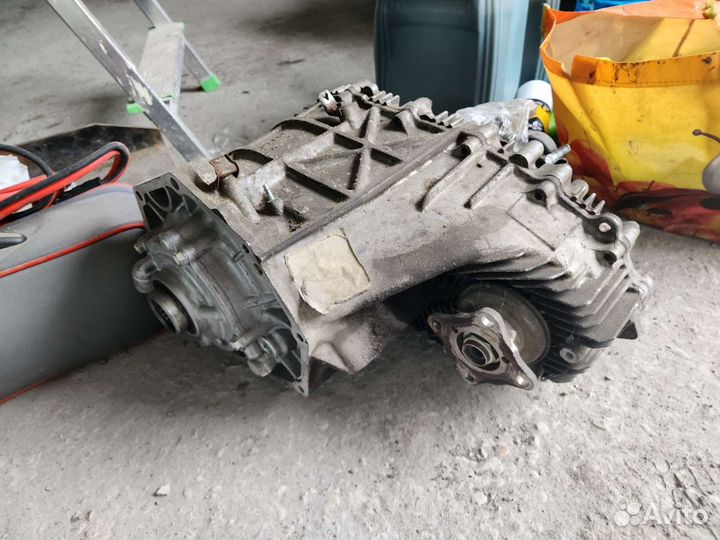 Раздатка Toyota land Cruiser 200