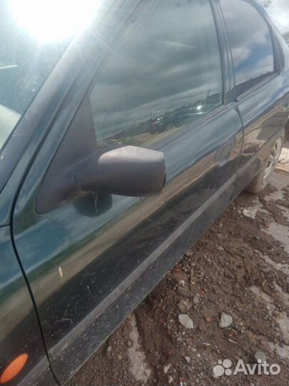 Дверь боковая передняя левая Ford Mondeo 1 1992