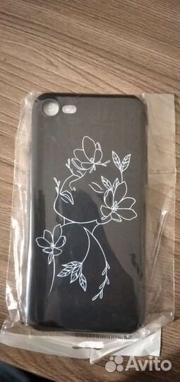 Чехол на iPhonе SE