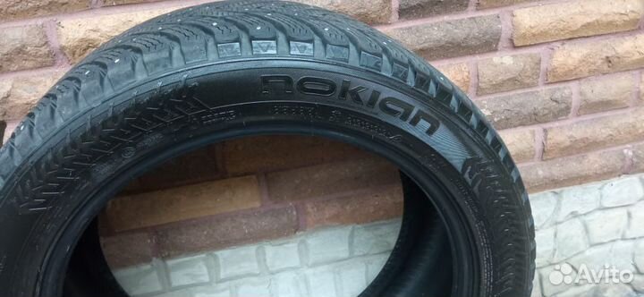 Nokian Tyres Hakkapeliitta 10 EV 275/45 R20