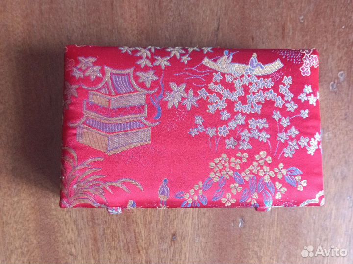 Коробка для хранения разных вещей