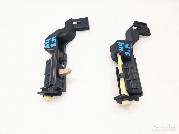 Направляющая заднего бампера Audi A4 В8