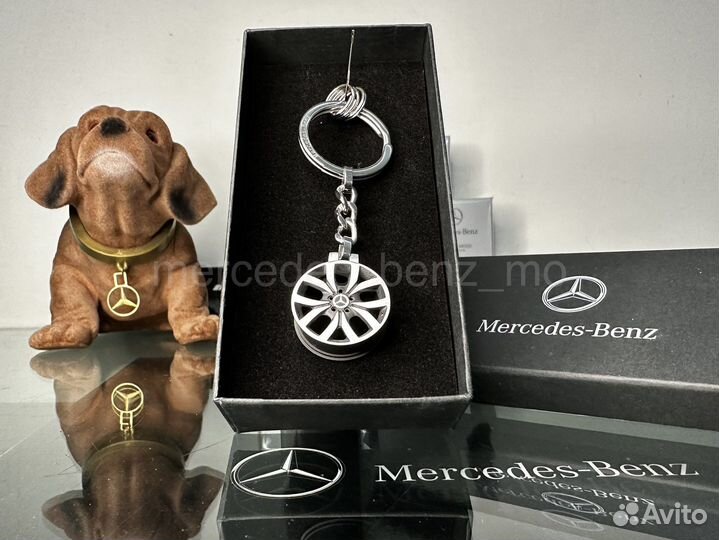 Оригинальный брелок Мерседес Бенц