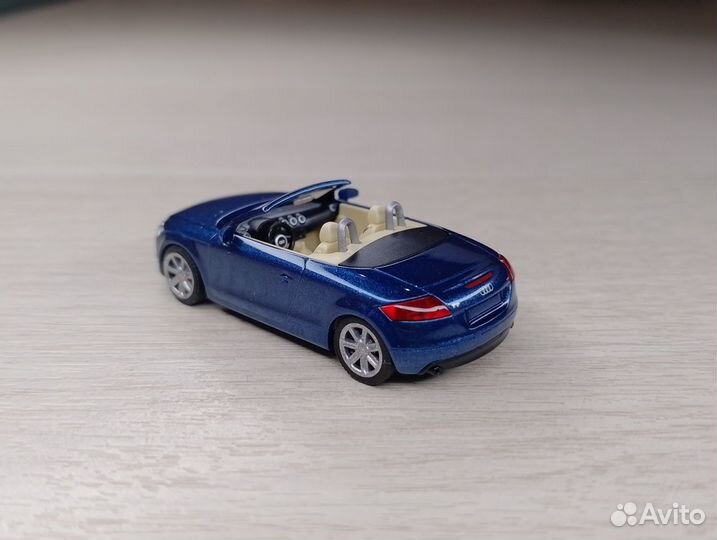 A30) Audi TT Roadster (8J) синий