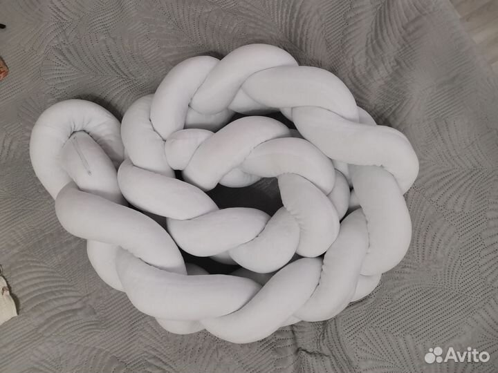 Бортики на детскую кроватку