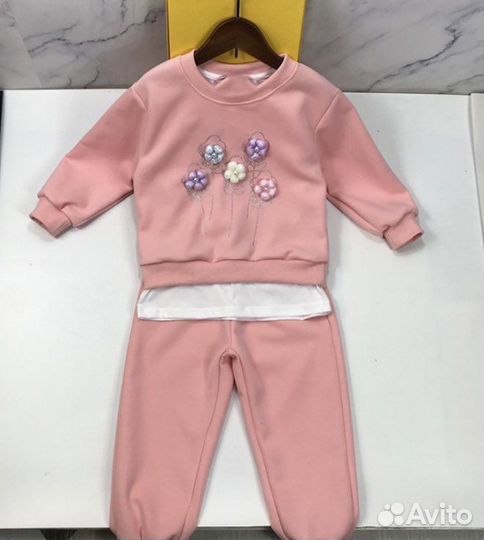 Костюм для девочки новый