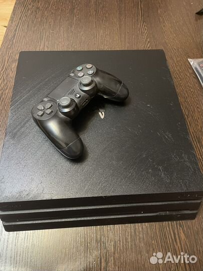 Sony PS4 pro 1tb