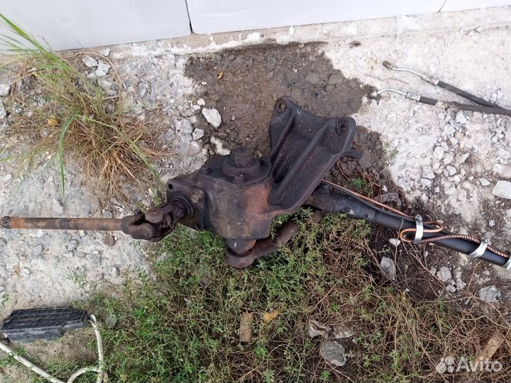 Рулевой редуктор Газ-66