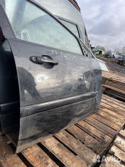 Передняя правая дверь Ford Focus 1
