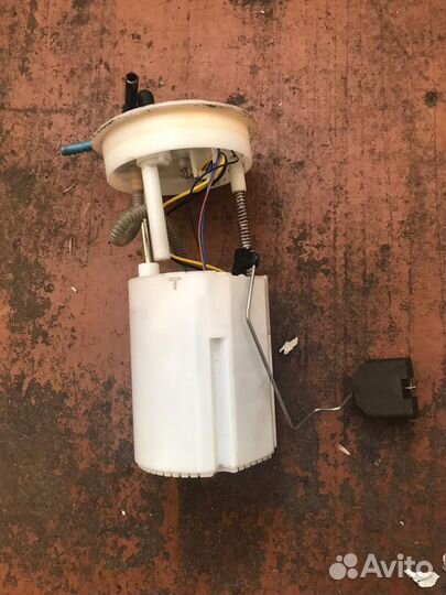 Насос топливный Volkswagen Polo, V