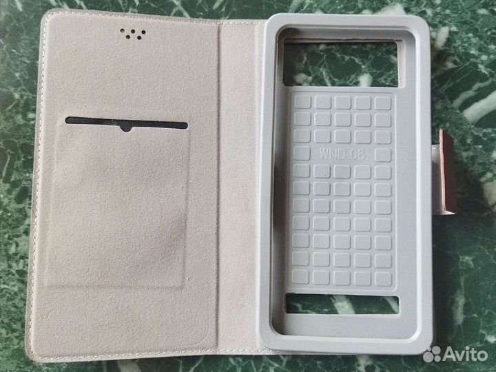 Чехол- книжка универсальный Level