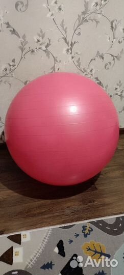 Гимнастический мяч фитбол