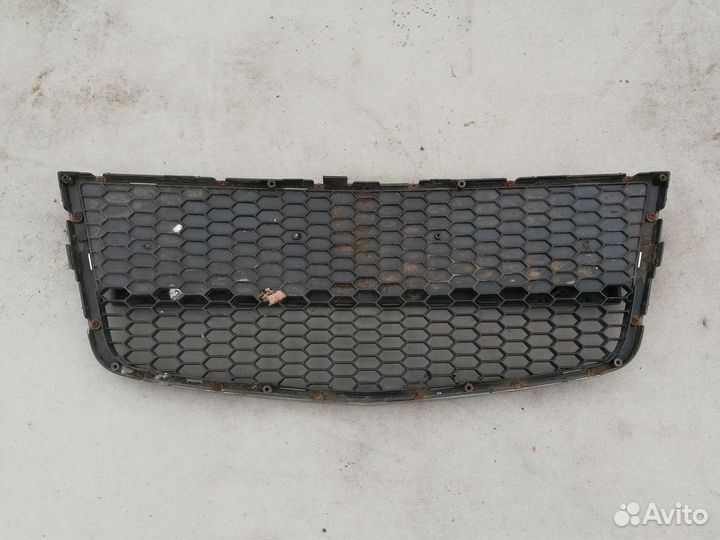 Решётка радиатора передняя Шевроле Авео Т250 Т255