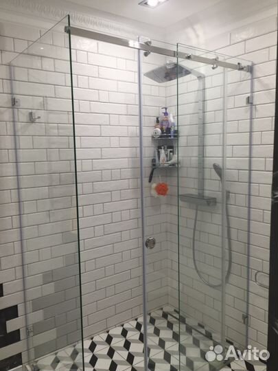 Душевые кабины / Перегородки из стекла