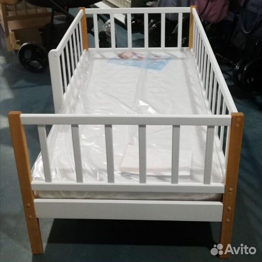 Кроватка с бортиком берёза для малыша Лисенок