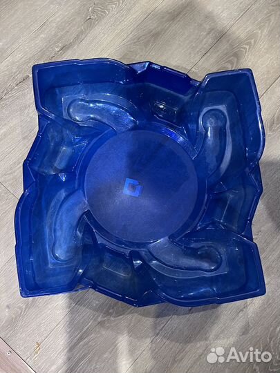 Арена для волчков