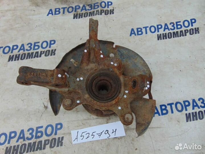 Кулак поворотный передний правый для Nissan Almera