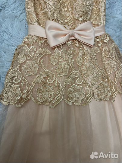 Вечернее платье