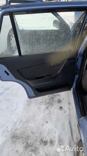 Задняя Левая обшивка двери дэу нексия