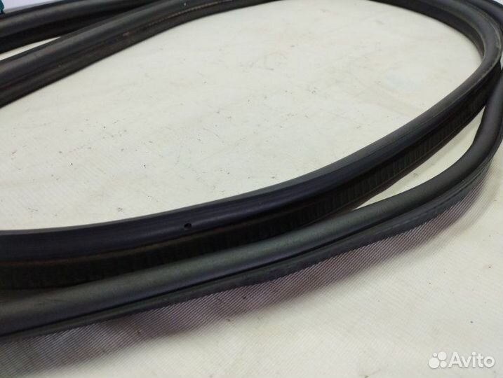 Уплотнитель багажника Лада Ларгус 21129 2019