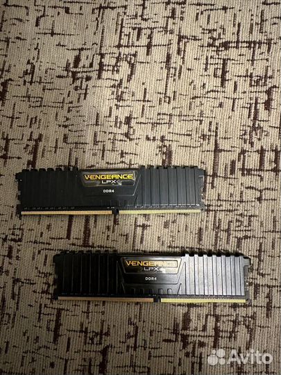 Оперативная память Corsair CMK16GX4M2A2133C13