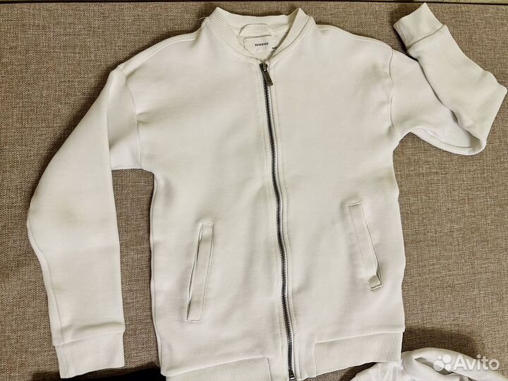 Рубашки, поло, ботинки. Школьная форма 134 р