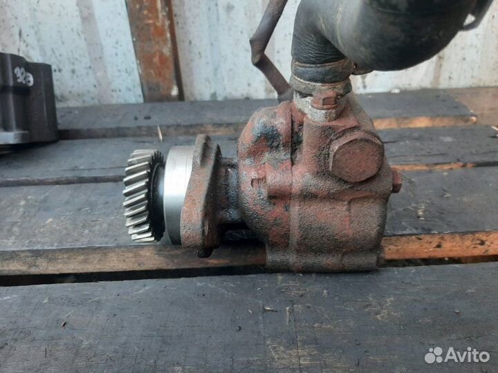 Насос гура Kia Granbird D6CA\D6AC 2000