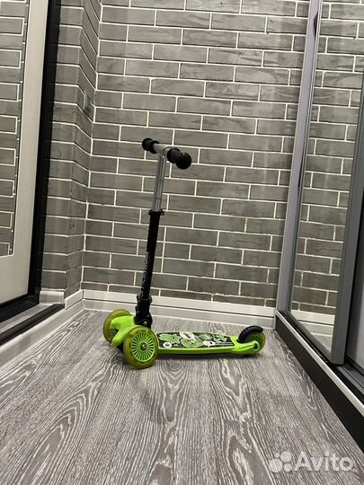 Самокат детский трехколесный бу