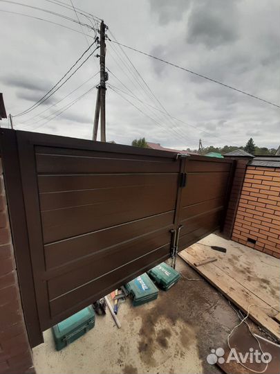 Распашные ворота Алютех