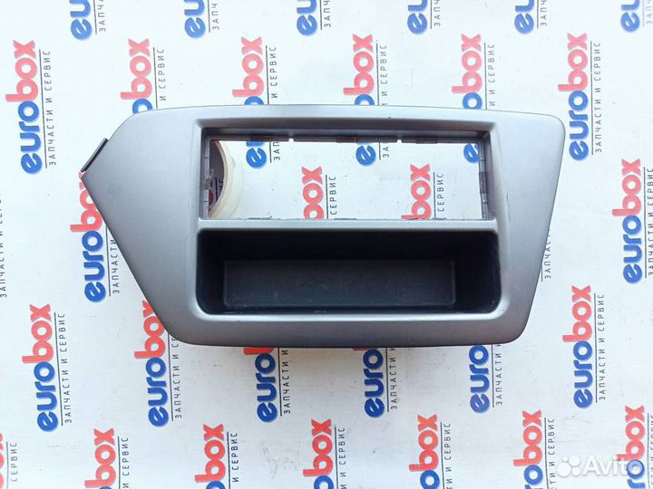 Рамка магнитолы Kia RIO 2011