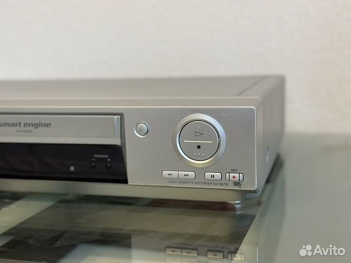 Видеомагнитофон Sony slv-se710k