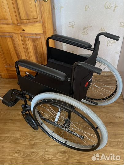 Инвалидная коляска складная бу