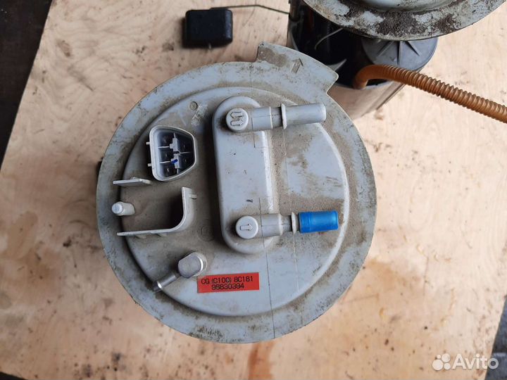 Бензонасос Шевроле Каптива С100 3.2