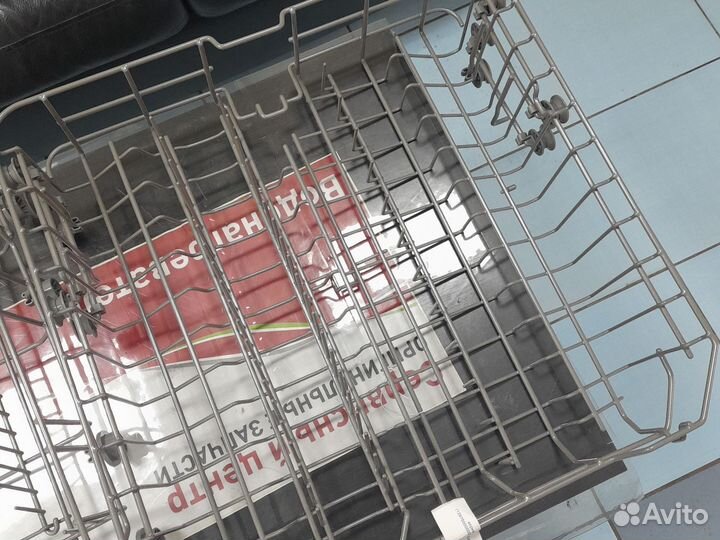 Корзины посудомоечной машины, новые, комплект